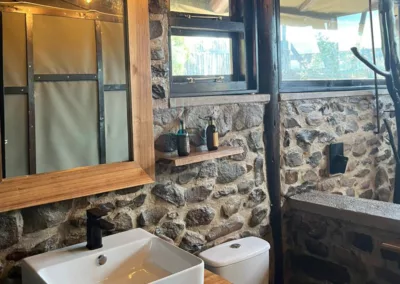 Fish Eagle Tent (Glamping Tent 4) Bathroom