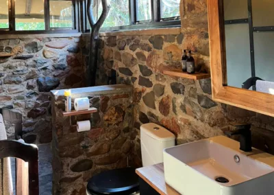 Goshawk Tent (Glamping Tent 6) Bathroom